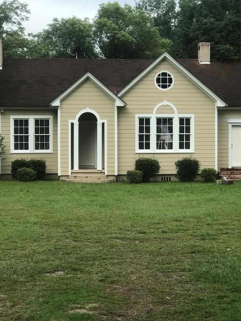 601 Chester Ave N, Douglas, GA 31533 - photo 1