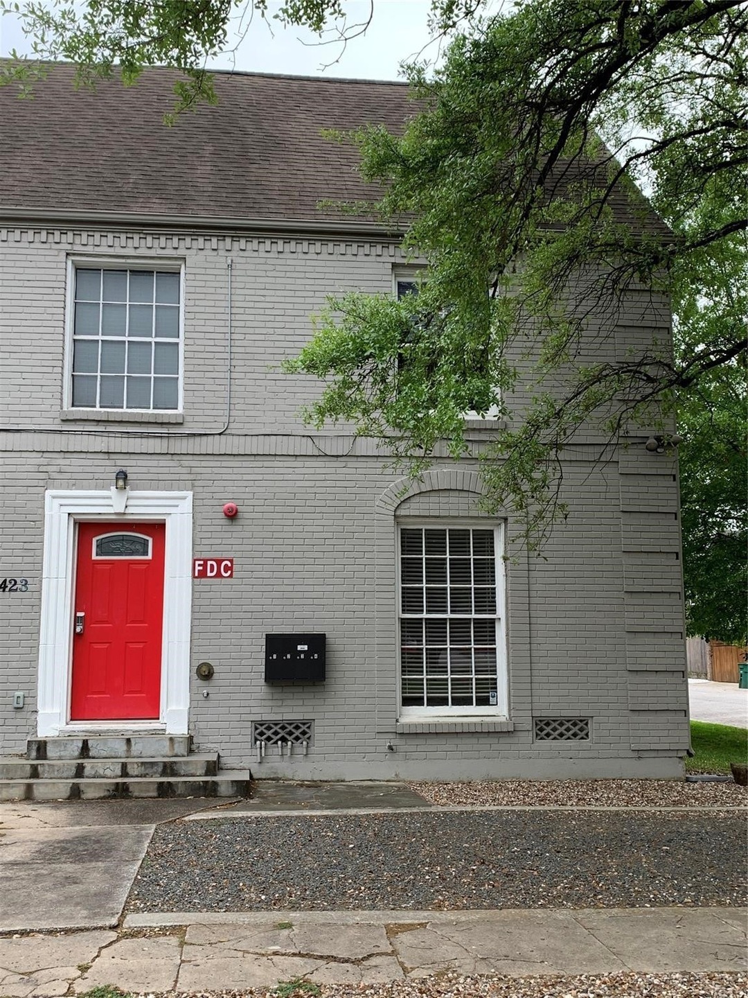 2423 Woodhead St unit 2, Houston, TX 77019 - photo 1