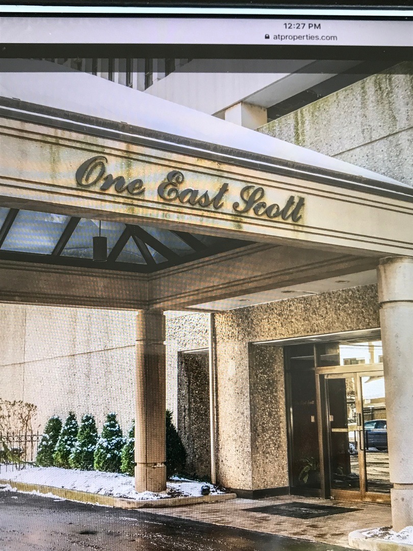 1 EAST SCOTT   Gold Coast Neighborhood