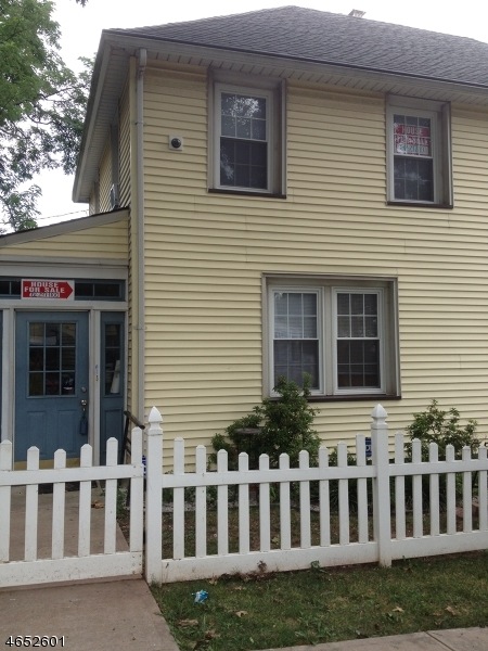 16 Curtis Place, New Brunswick, NJ 08901 - photo 1