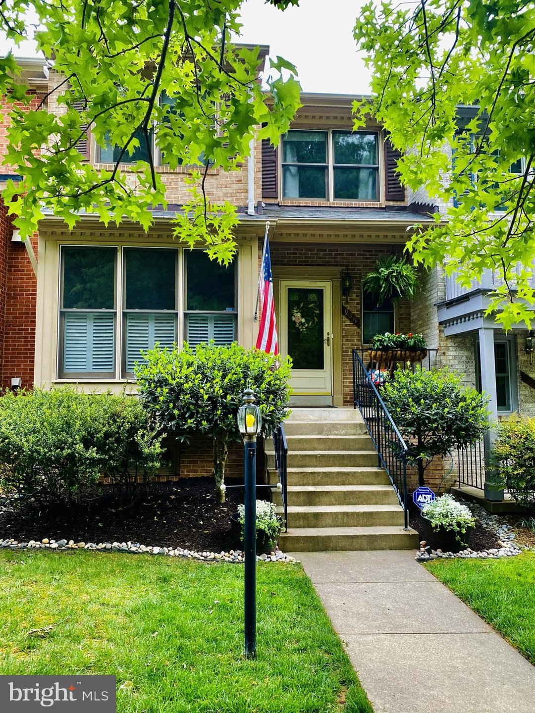 9011 Golden Sunset Ln, Springfield, VA 22153 - photo 1