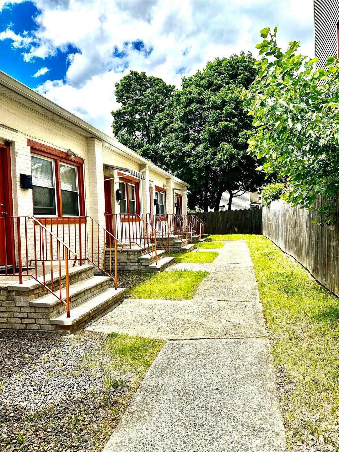 31-33 Tillinghast St unit 3, Newark, NJ 07108 - photo 1