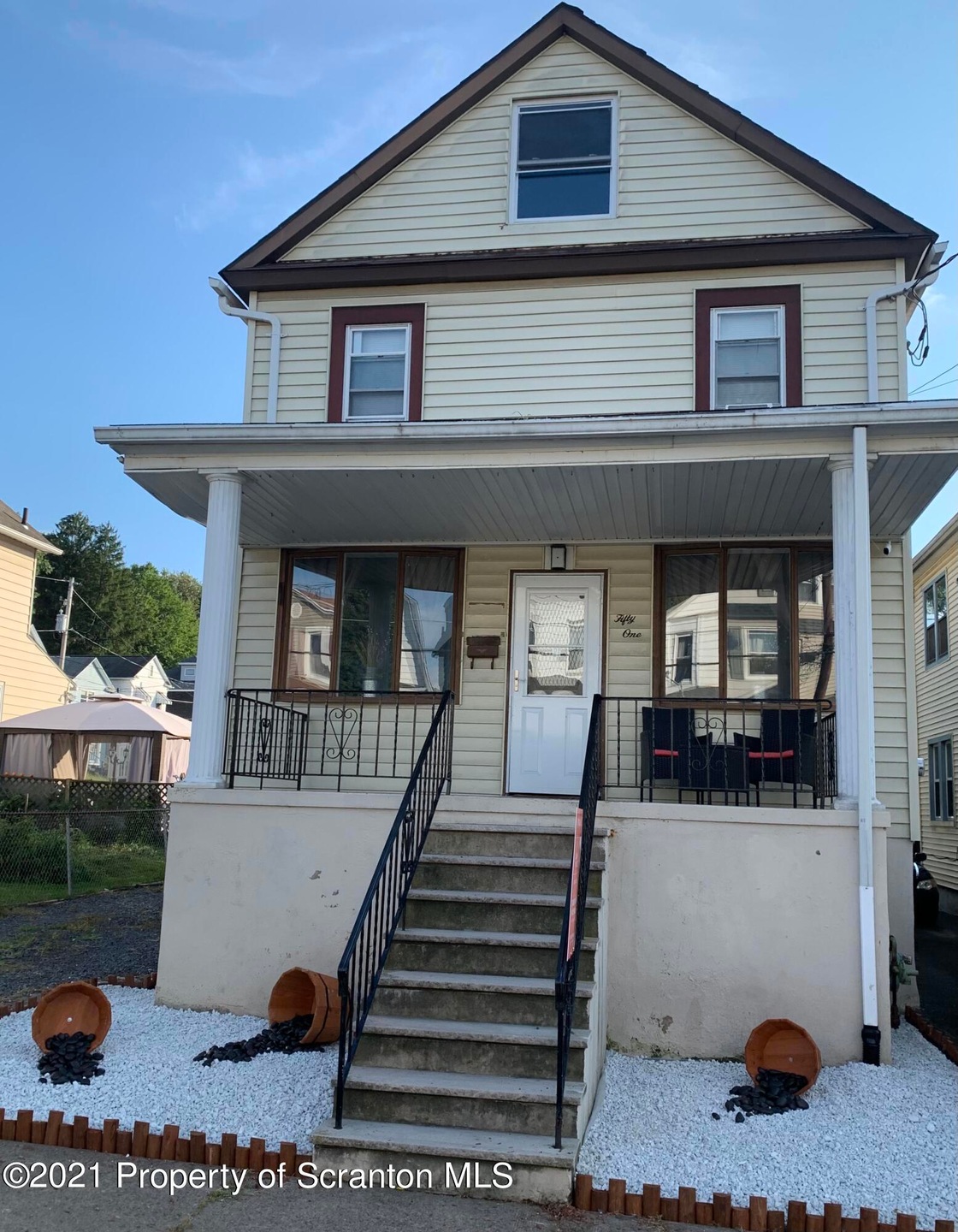 51 Knox St, Hanover Township, PA 18706 - photo 1