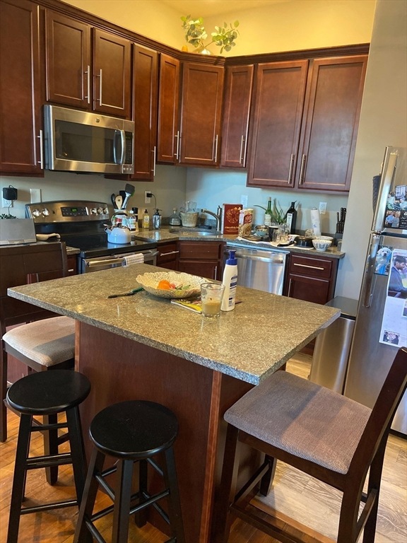 18 Hull St unit 4R, Boston, MA 02113 - photo 1