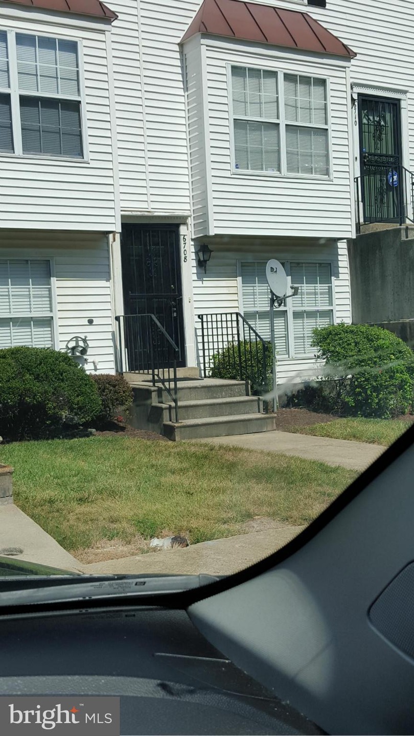 6708 Milltown Ct unit 6708, District Heights, MD 20747 - photo 1
