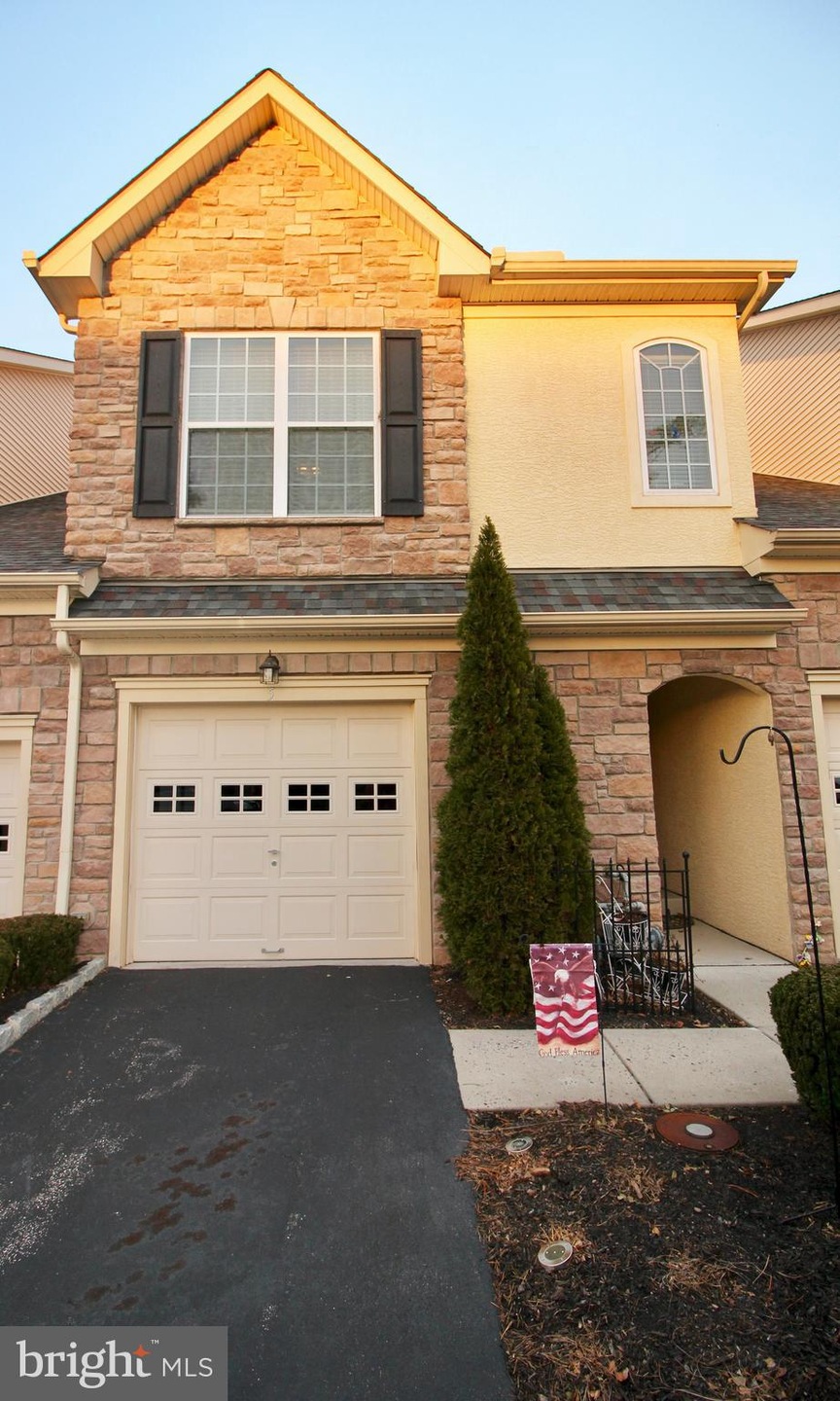 5 Merri Claude Dr, East Norriton, PA 19401 - photo 1