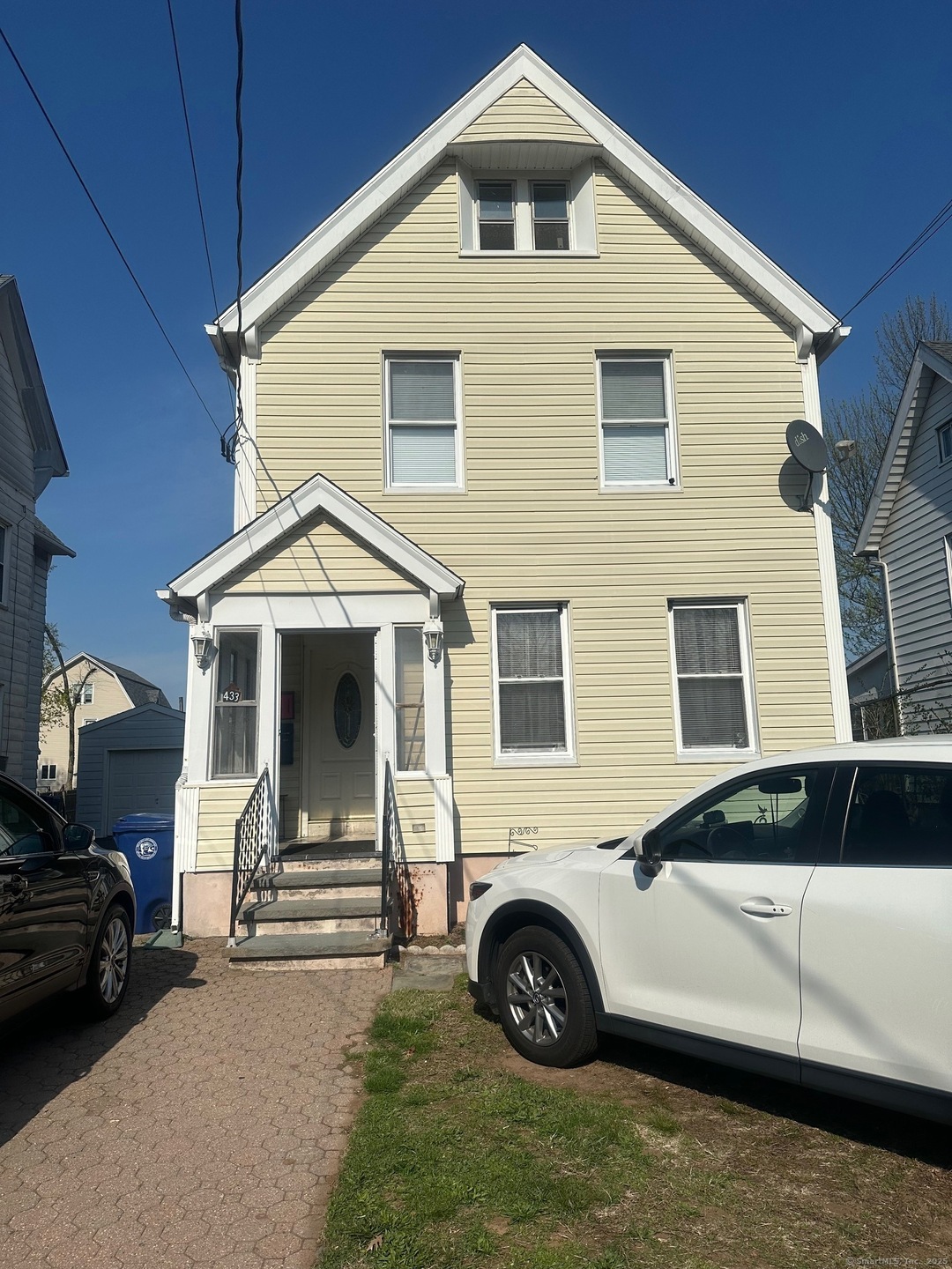 433 3rd Ave unit 2, West Haven, CT 06516 - photo 1