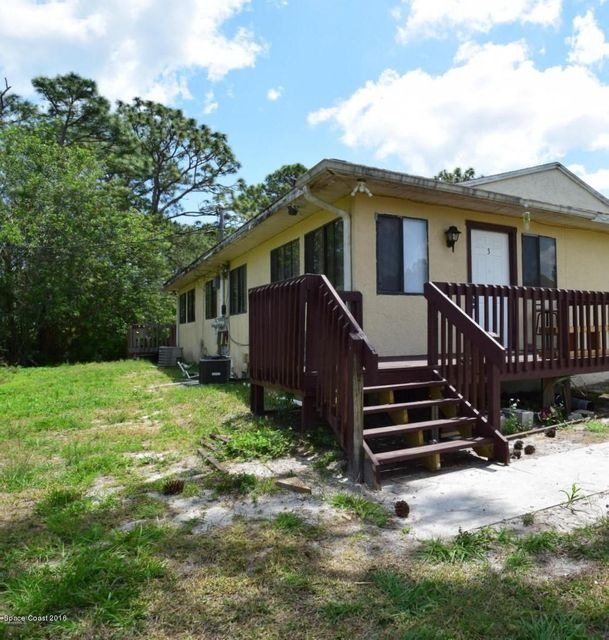 FRONT outside deck