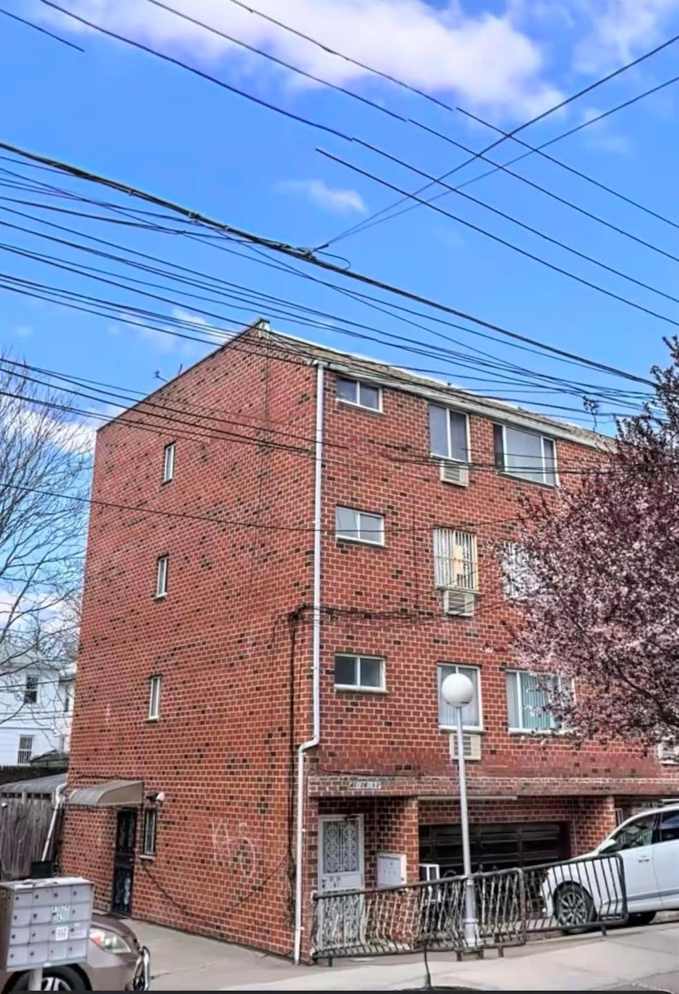 Sold $500,000 • Co-Listing Agent