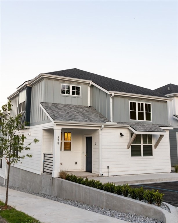 879 Oakland Ave unit 2, Fayetteville, AR 72701 - photo 1