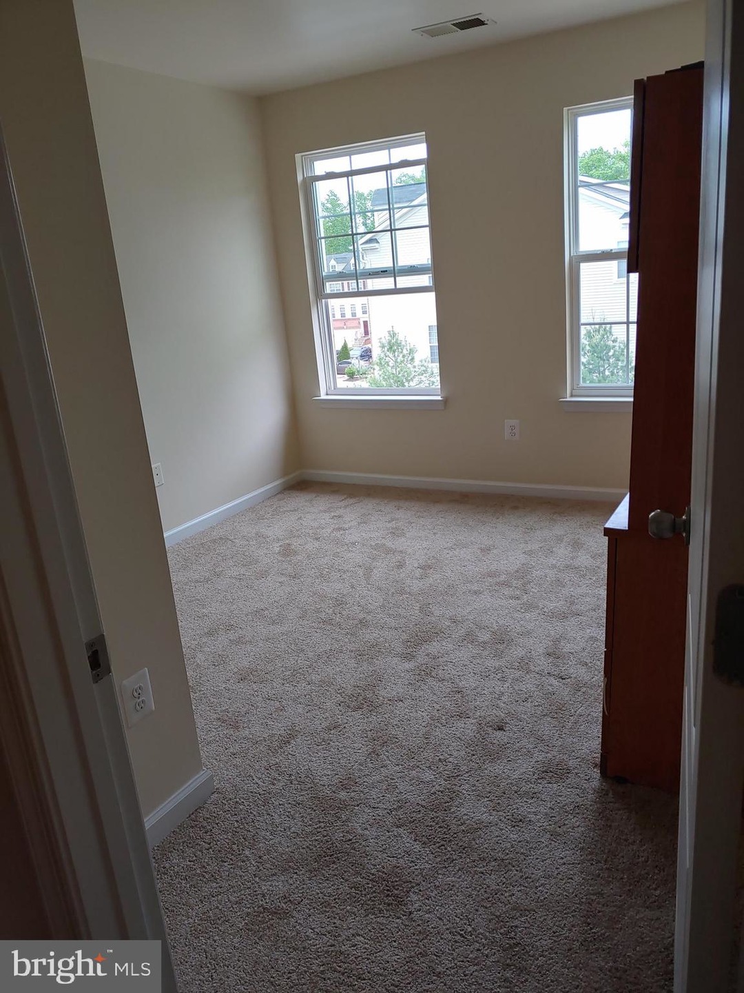 7088 Ingrahm Dr, Glen Burnie, MD 21060 - photo 1