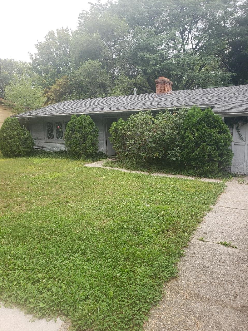 4207 Greenbrook Ln, Flint, MI 48507 - photo 1