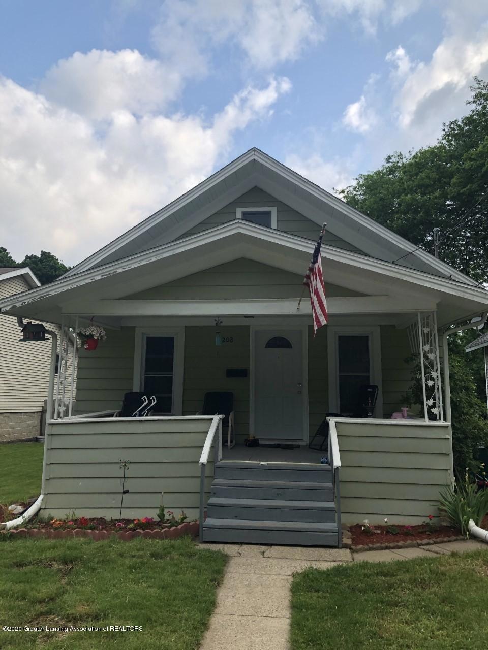 1208 Hammond St, Lansing, MI 48910 - photo 1