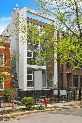 1814 W Augusta Blvd, Chicago, IL 60622 - photo 1