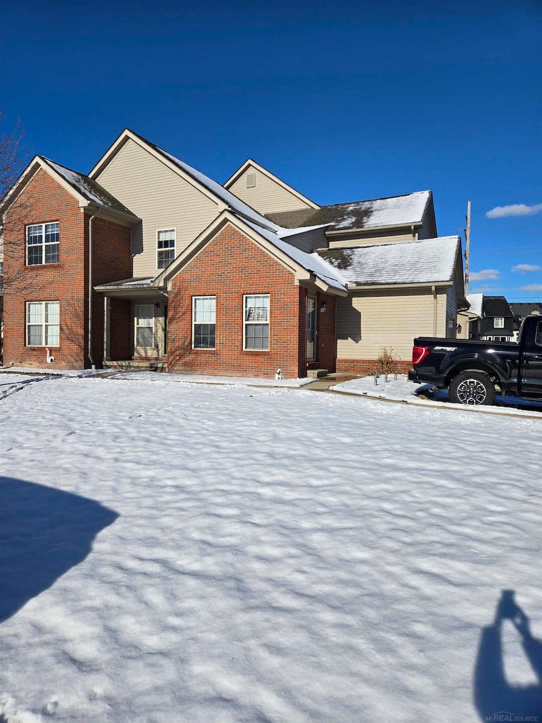 48713 Chelmsford Ct unit 127, Chesterfield, MI 48047 - photo 1