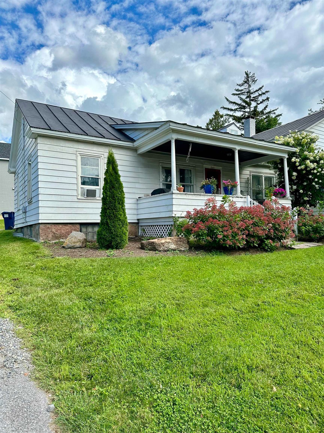 241 N Main St unit 6, Saint Albans City, VT 05478 - photo 1