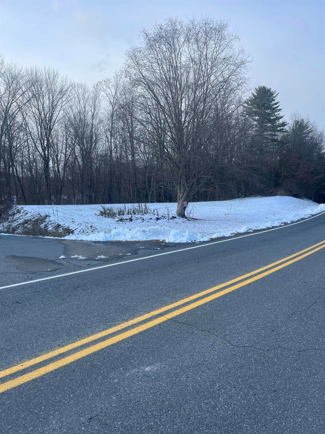 1171 Murphys Rd, Hartford, VT 05001 - photo 1