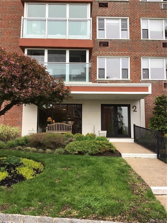 Salisbury Point unit 5 B, Nyack, NY 10960 - photo 1