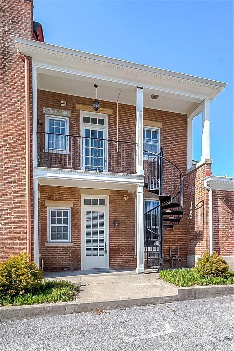 412 Ann St, Frankfort, KY 40601 - photo 1