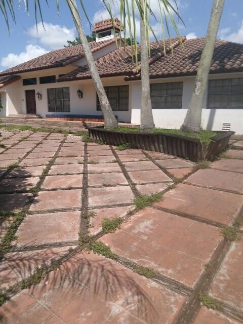 22380 Waterside Dr, Boca Raton, FL 33428 - photo 1