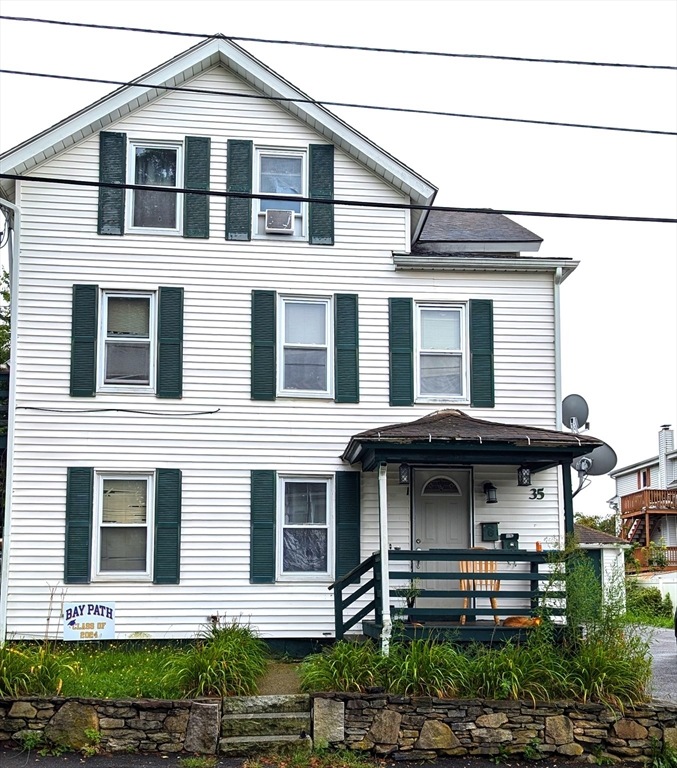 Sold $305,000 • Co-Listing Agent