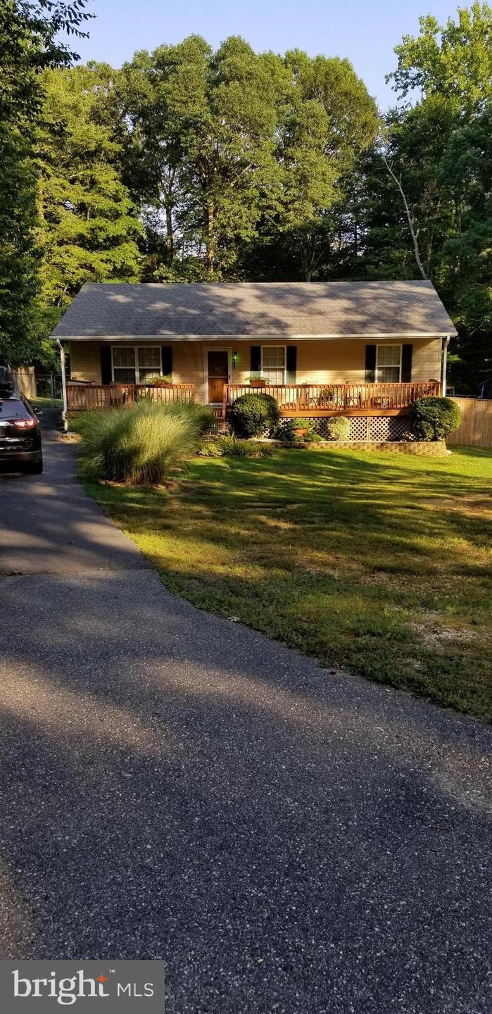 26122 Cresent Ln, Mechanicsville, MD 20659 - photo 1