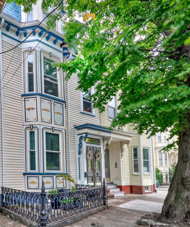 24 Thomas Park, Boston, MA 02127 - photo 1