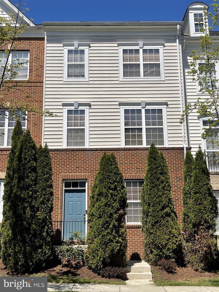 8002 Endzone Way, Hyattsville, MD 20785 - photo 1