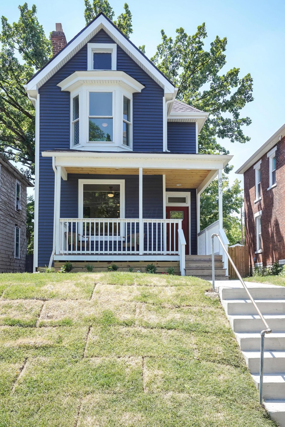 847 Linwood Ave