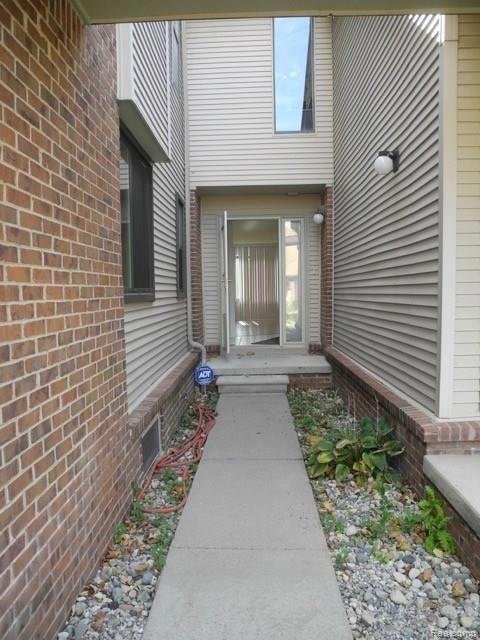 Very Private and well lit entryway.