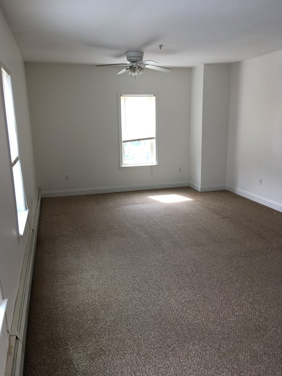 189 Lawrence St unit 2, Fall River, MA 02721 - photo 1