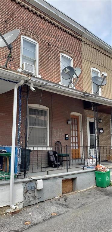 335 E Howe St, Allentown, PA 18109 - photo 1