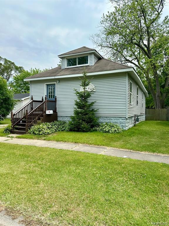 1428 Bancroft St, Port Huron, MI 48060 - photo 1