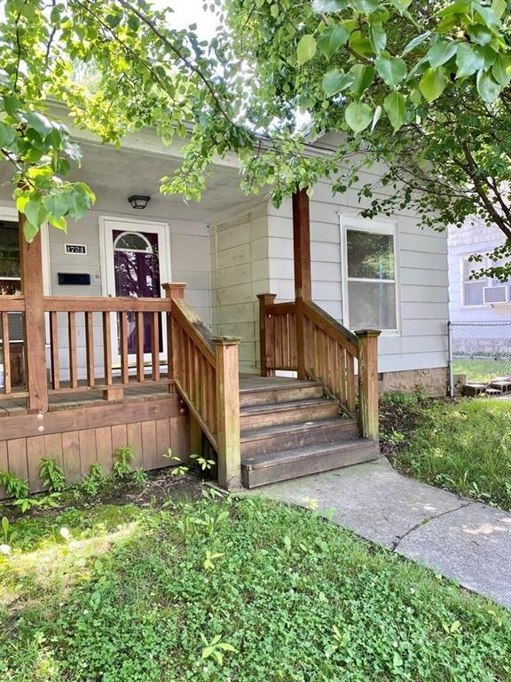 1724 Chess Ave, Parsons, KS 67357 - photo 1