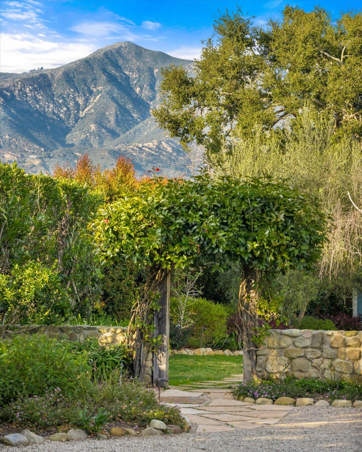 Sold $4,700,000 • Co-Listing Agent