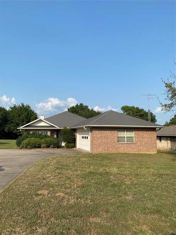 211 Navajo Trail, Gainesville, TX 76240 - photo 1
