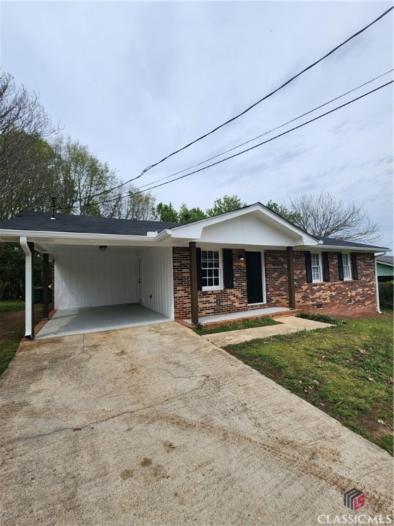 124 N Williamson St, Winder, GA 30680 - photo 1