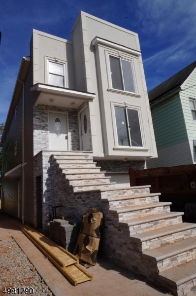 330 Washington Ave, Elizabeth, NJ 07202 - photo 1