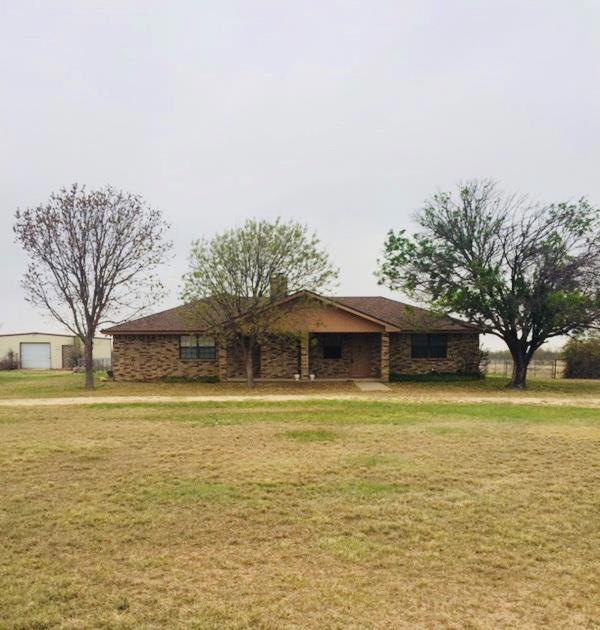 12362 Twin Lakes Ln, San Angelo, TX 76904 - photo 1