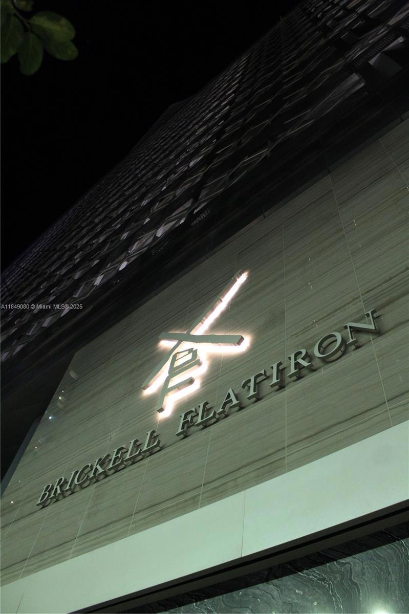 Brickell Flatiron unit 1906, Miami, FL 33131 - photo 1