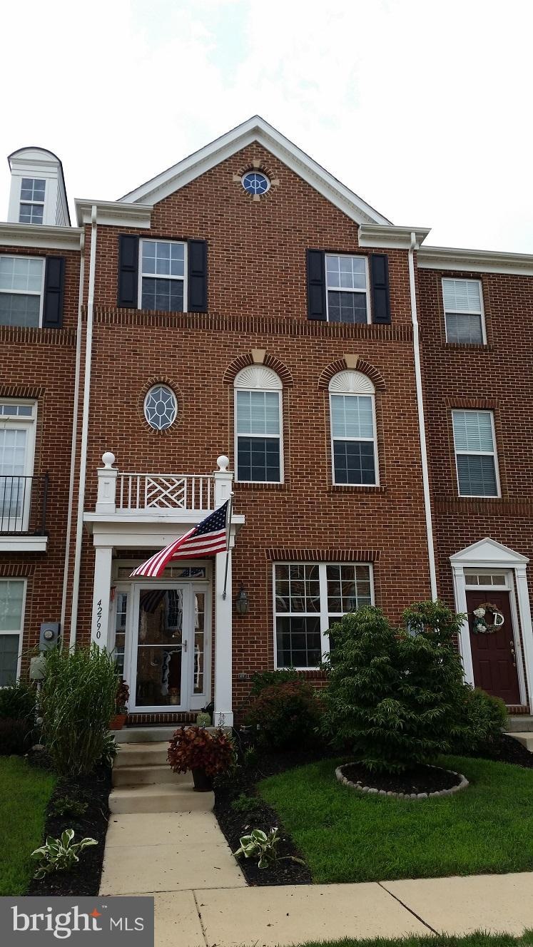 42790 Hay Rd, Ashburn, VA 20147 - photo 1