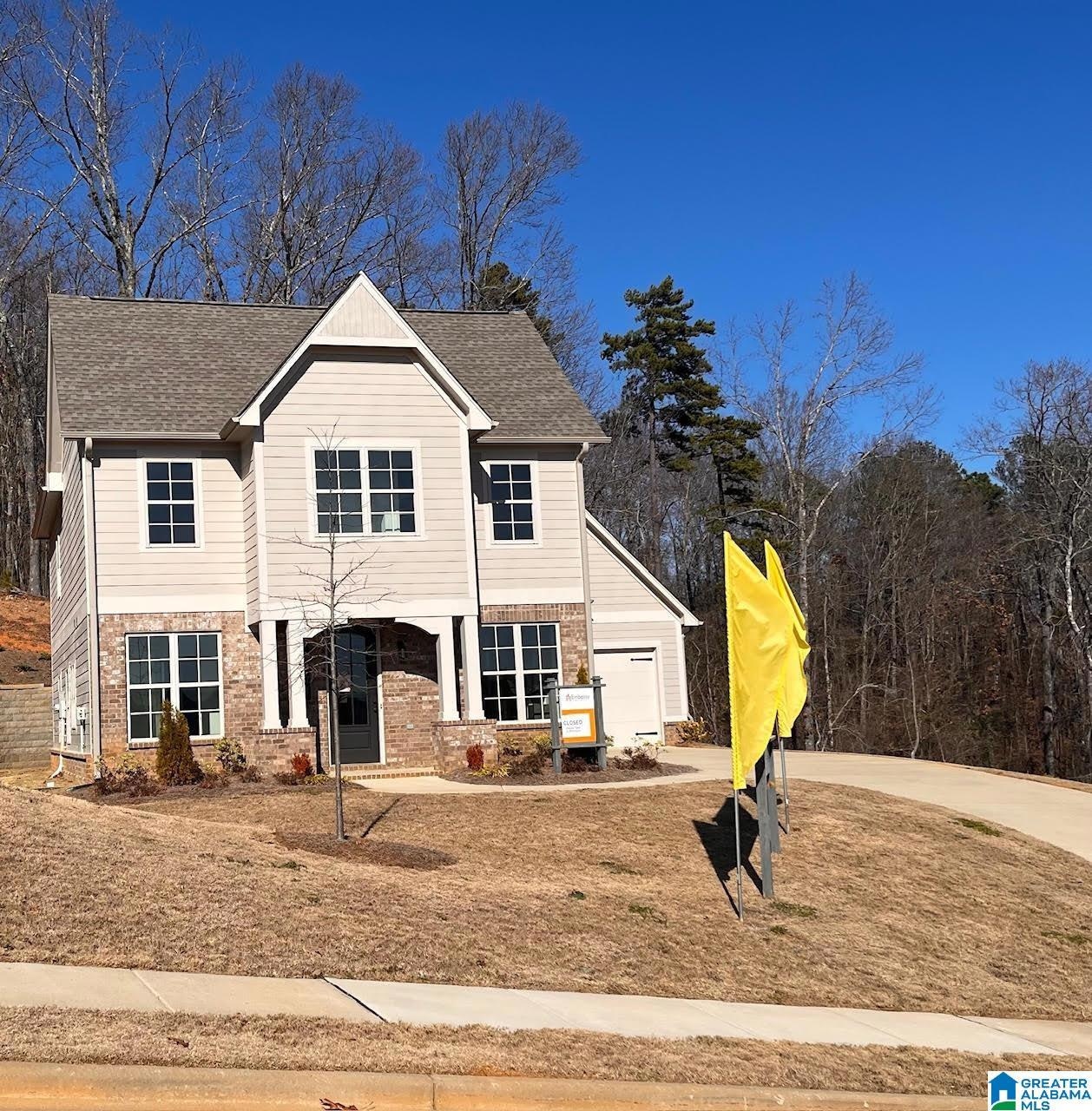 For Sale $399,900 • Co-Listing Agent