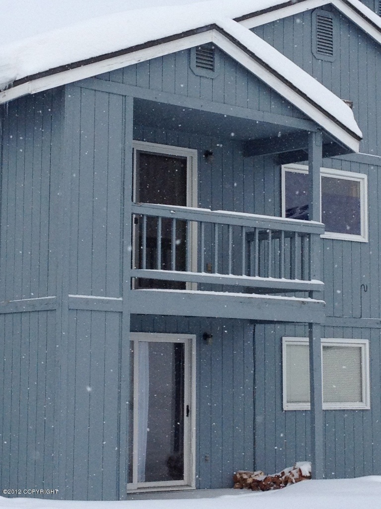 10267 Jamestown Drive Exterior