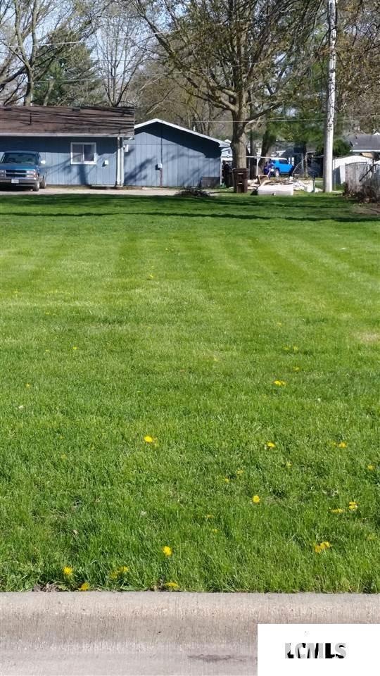 308 N Sheridan St, Lincoln, IL 62656 - photo 1