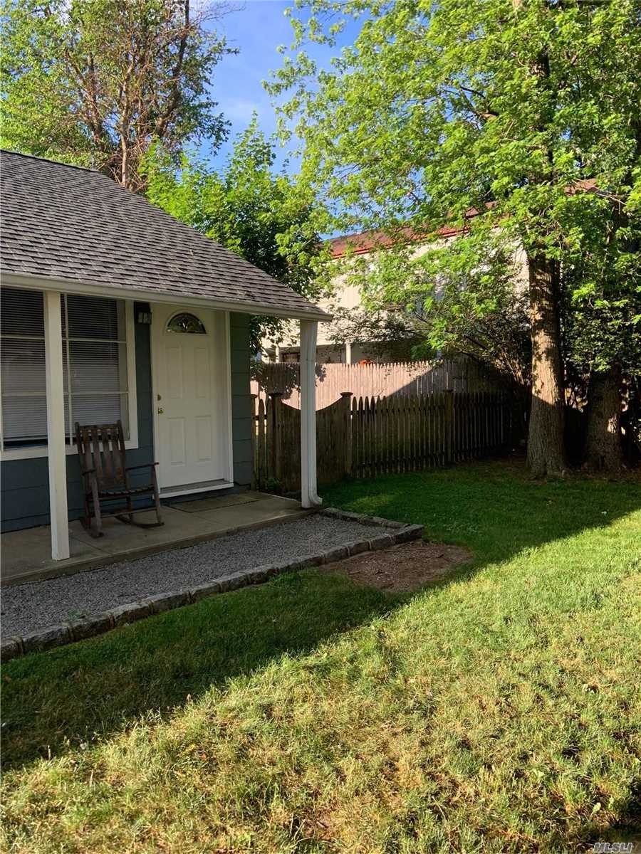 32 Oldwood Rd unit 2, Port Washington, NY 11050 - photo 1