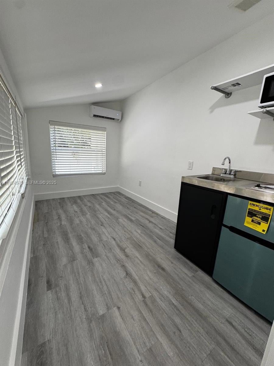 525 NW 91st St unit 2, Miami, FL 33150 - photo 1