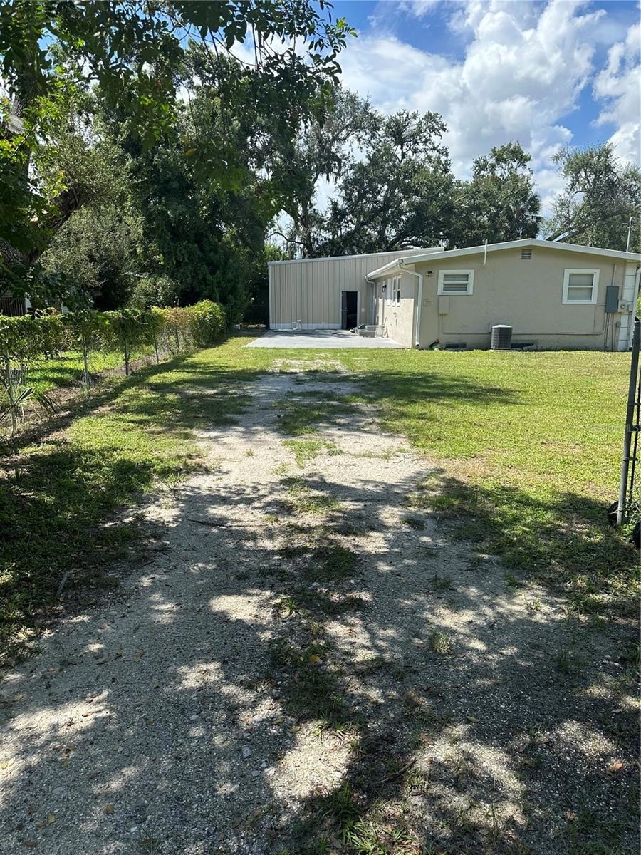 602 8th Ct SE, Ruskin, FL 33570 - photo 1