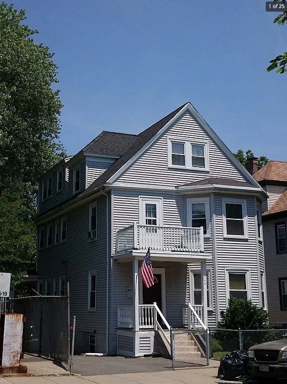 140 Welles Ave unit 3, Dorchester Center, MA 02124 - photo 1