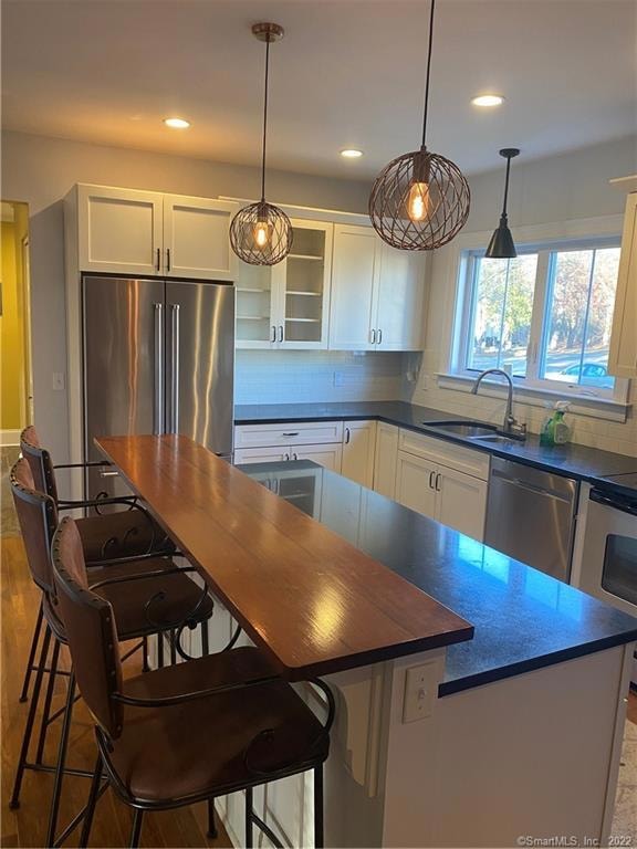 103 W Broad St, Pawcatuck, CT 06379 - photo 1