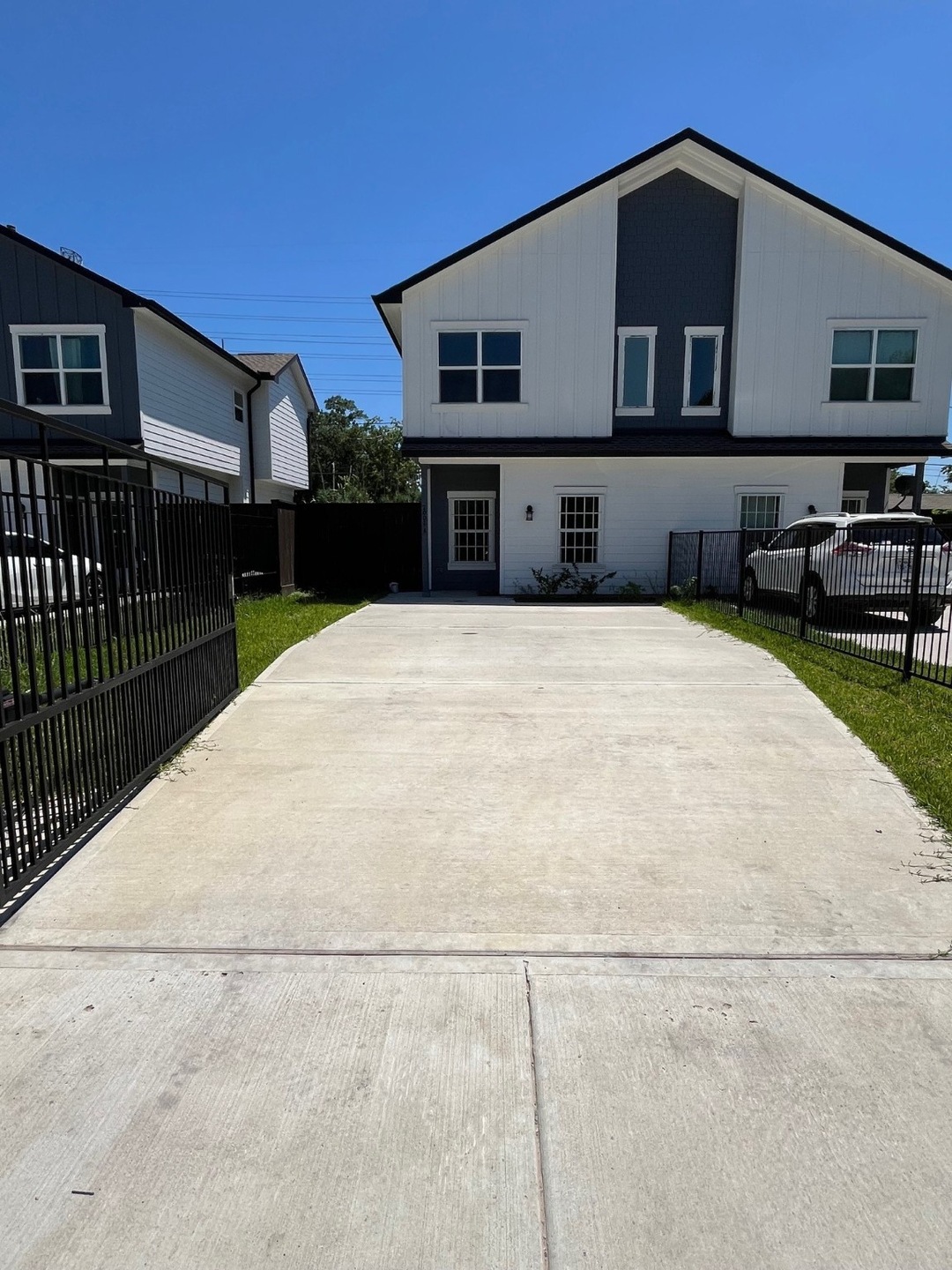 2002 Lynnfield Unit A St, Houston, TX 77093 - photo 1